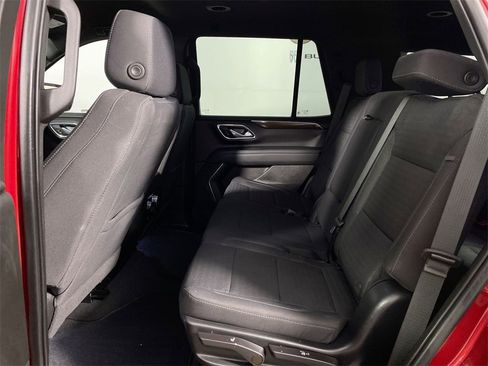 Used 2023 GMC Yukon SLE w/ Gmc Pro Safety Plus Package image 21