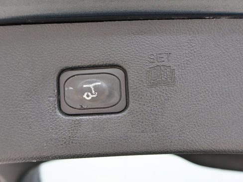 Certified 2022 Ford Edge Titanium image 17