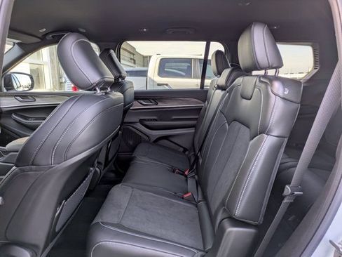 New 2026 Jeep Grand Cherokee L 4WD image 14