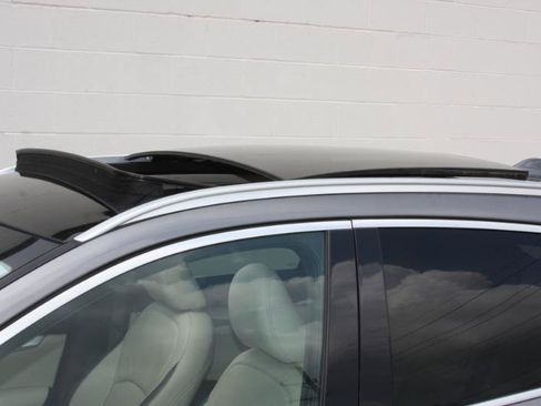 Used 2019 INFINITI QX50 Essential w/ Premium Heat Package AWD/4WD image 12