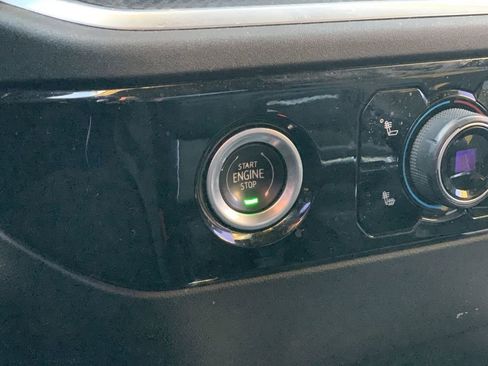 Certified 2022 Chevrolet Silverado 1500 RST image 15