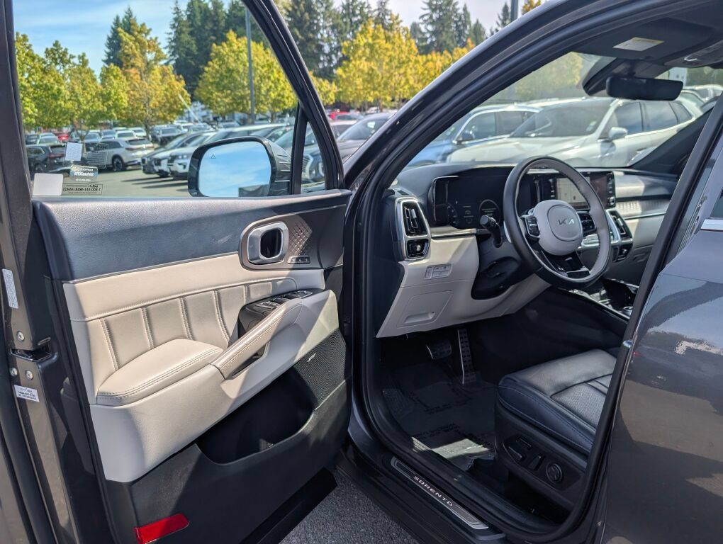 Used 2023 Kia Sorento SX Prestige AWD/4WD image 25