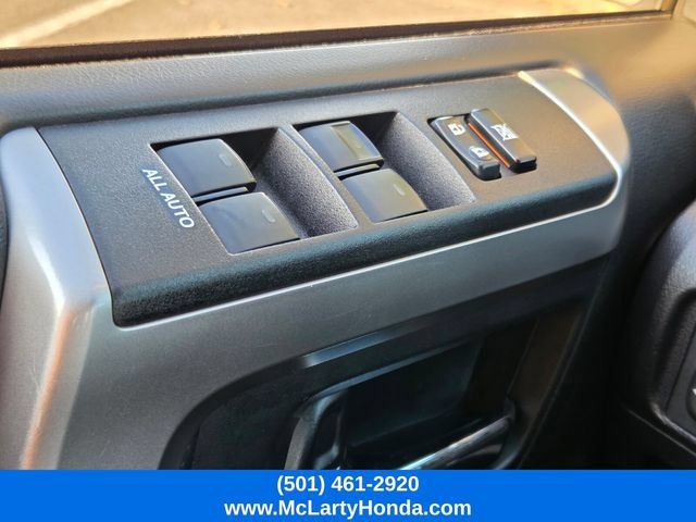 Used 2024 Toyota 4Runner SR5 AWD/4WD image 32