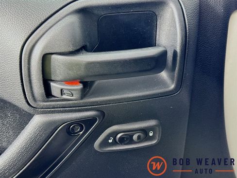 Used 2017 Jeep Wrangler Unlimited Sahara image 18