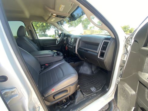 Used 2017 RAM 3500 Tradesman w/ Popular Equipment Group image 8