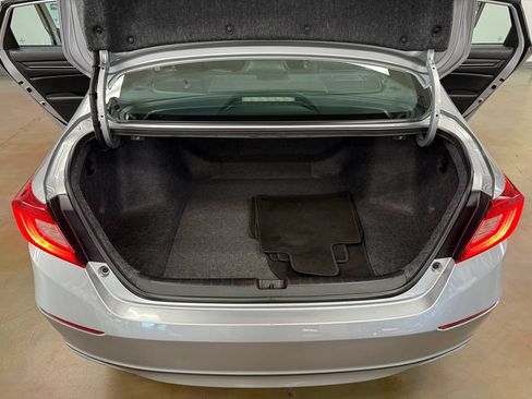 Used 2022 Honda Accord Sport image 11