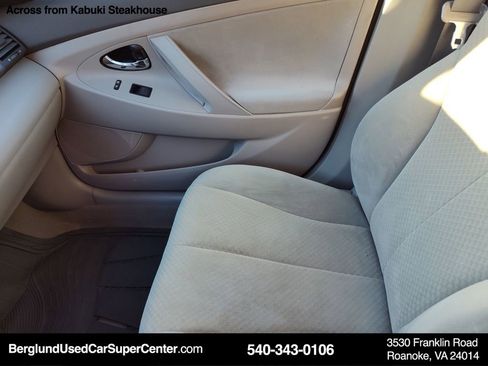 Used 2008 Toyota Camry LE image 28