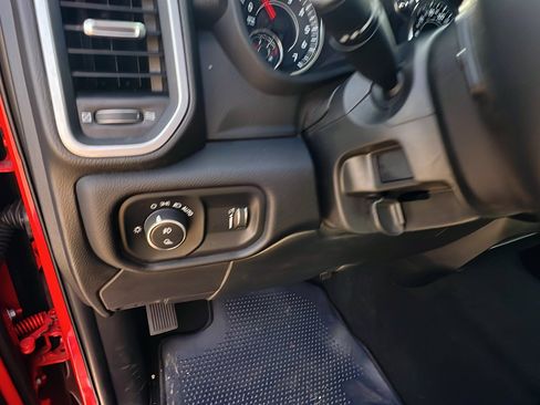 Used 2024 RAM 2500 Big Horn w/ Bed Utility Group image 25