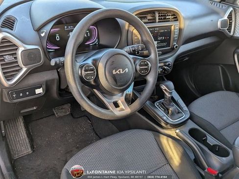 Used 2024 Kia Soul LX w/ Option Group 015 FWD image 11