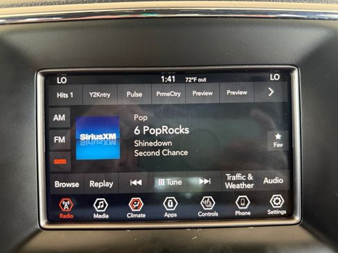 Used 2018 Jeep Grand Cherokee Laredo AWD/4WD image 21