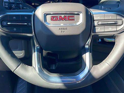 New 2026 GMC Yukon Elevation image 20