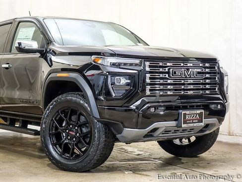 New 2026 GMC Canyon Denali w/ LPO, Denali Black Edition AWD/4WD image 3
