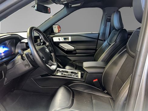 Used 2023 Ford Explorer ST w/ Equipment Group 401A image 9