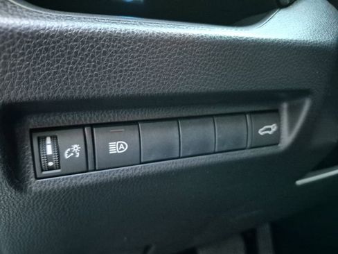 Used 2020 Toyota RAV4 XSE image 20