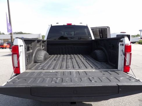 Used 2022 Ford F350 Platinum AWD/4WD image 12