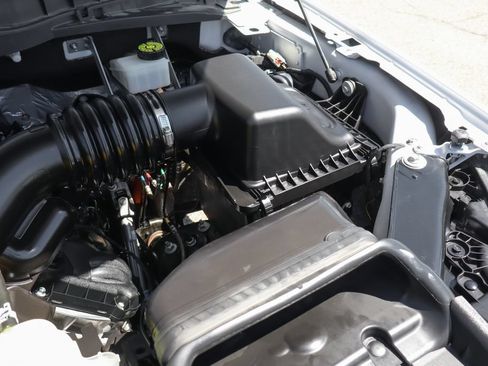 Used 2023 Ford F150 Lariat w/ Equipment Group 502A High RWD image 15