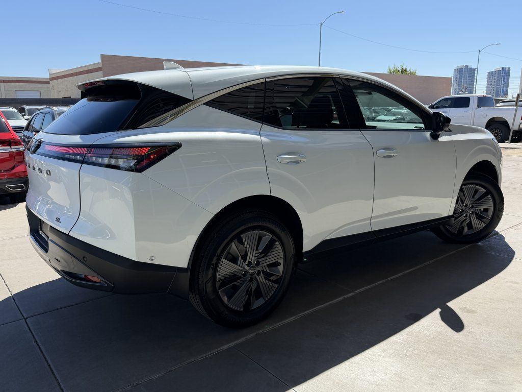 Used 2025 Nissan Murano SL AWD/4WD image 4