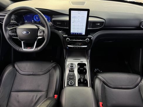 Used 2023 Ford Explorer ST w/ Equipment Group 401A image 12