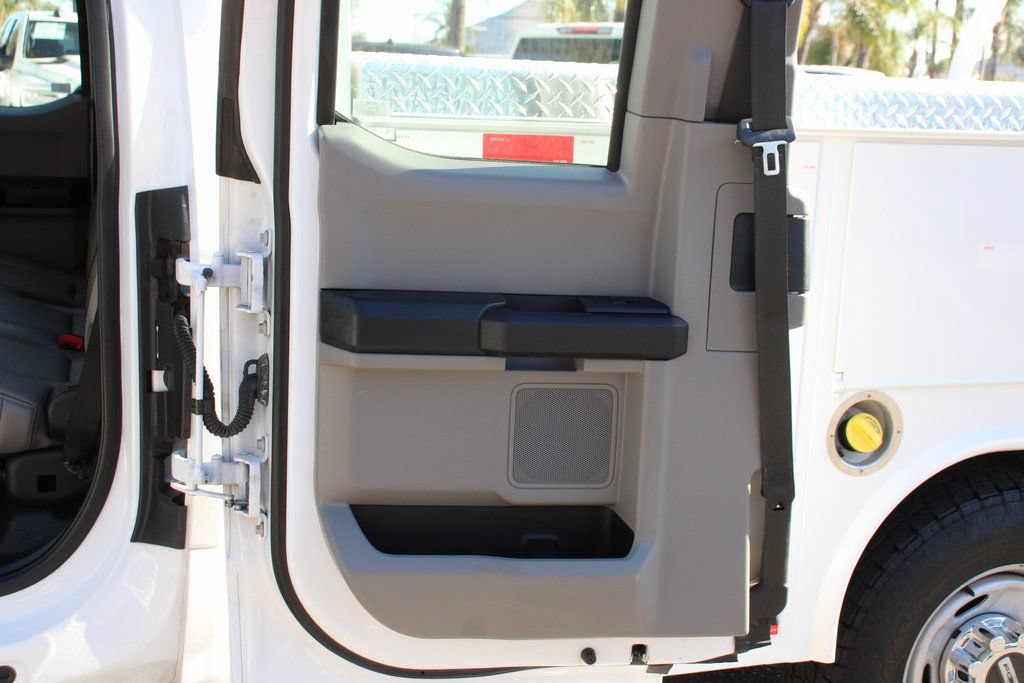 Used 2022 Ford F350 XL w/ Power Equipment Group RWD image 21