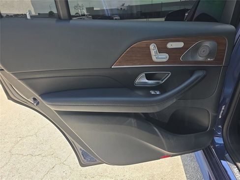 Used 2026 Mercedes-Benz GLS 450 4MATIC image 13