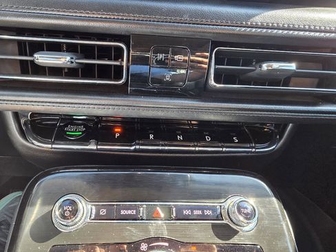 Used 2021 Lincoln Nautilus Reserve w/ Equipment Group 201A image 20