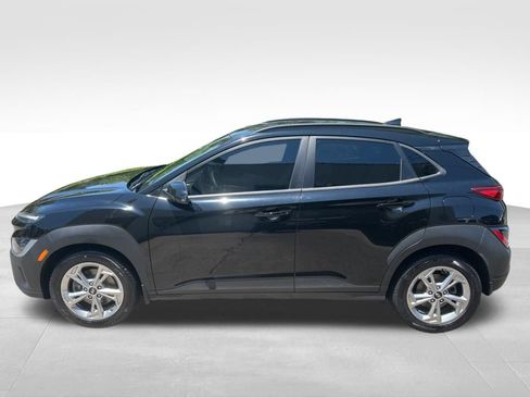 Used 2023 Hyundai Kona SEL AWD/4WD image 3