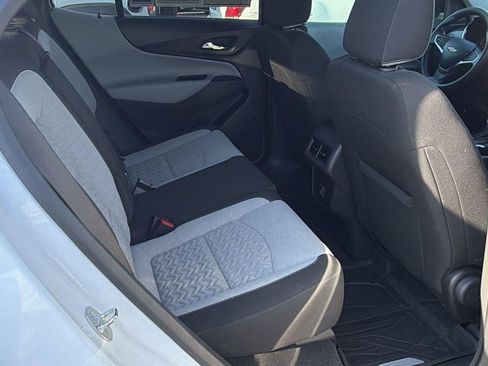 Used 2024 Chevrolet Equinox LS w/ LS Convenience Package FWD image 20