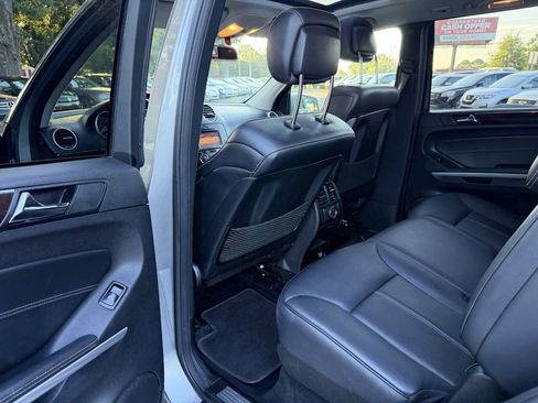 Used 2012 Mercedes-Benz GL 450 4MATIC image 19