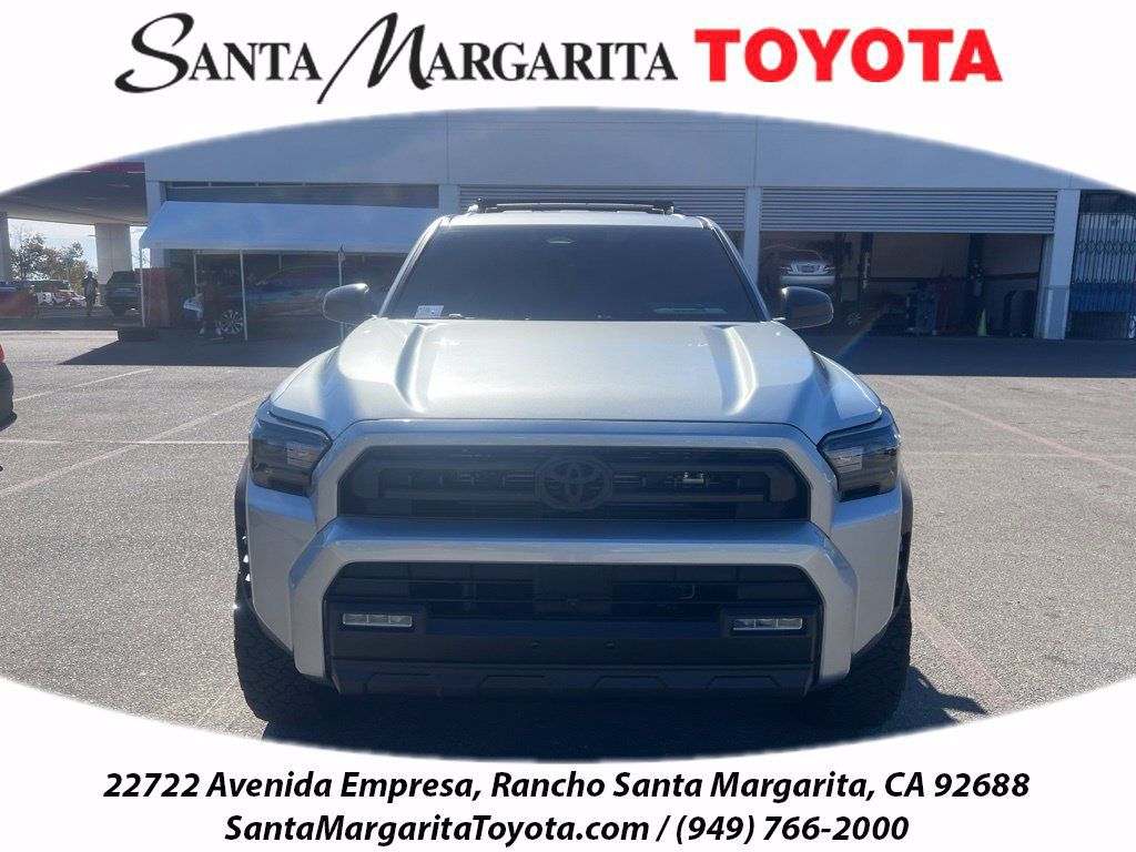 Certified 2025 Toyota 4Runner SR5 AWD/4WD image 1