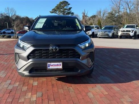 Used 2024 Toyota RAV4 LE image 6