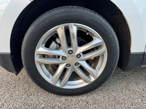 Used 2019 Chevrolet Equinox Premier FWD image 12