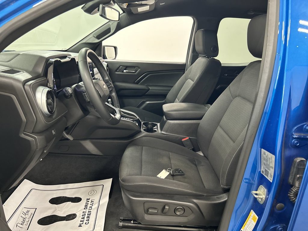 Used 2023 Chevrolet Colorado LT w/ LT Convenience Package II AWD/4WD image 9
