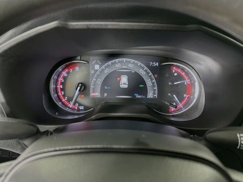 Used 2024 Toyota RAV4 LE FWD image 19