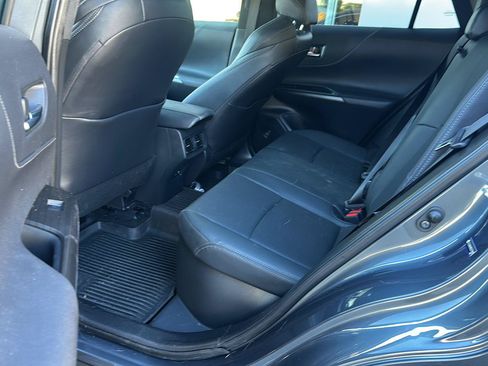 Used 2021 Toyota Venza XLE w/ Softex Package AWD/4WD image 9