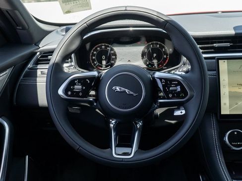Used 2025 Jaguar F-PACE R-Dynamic S AWD/4WD image 13