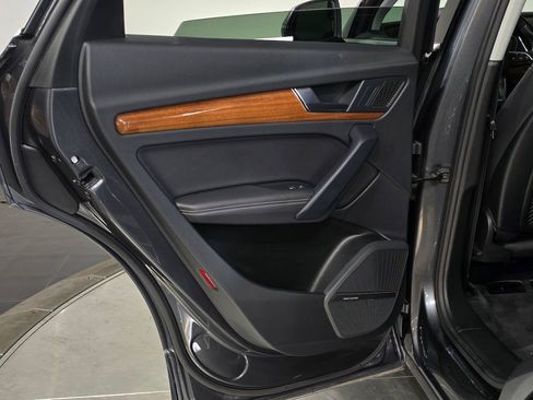 Used 2023 Audi Q5 2.0T Premium Plus image 37