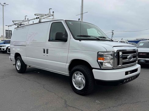 Used 2013 Ford E-150 and Econoline 150 RWD image 3