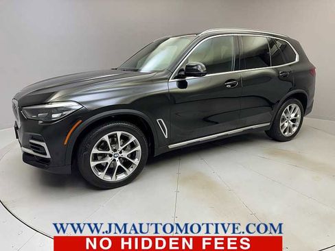 Used 2022 BMW X5 xDrive40i w/ Premium Package image 1