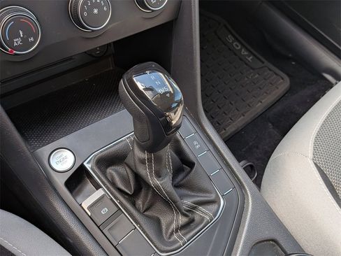 Used 2022 Volkswagen Taos S image 22