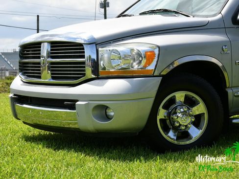 Used 2006 Dodge Ram 2500 Truck Laramie RWD image 2