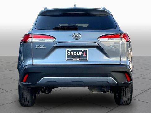 Used 2022 Toyota Corolla Cross LE FWD image 5