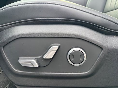 Used 2025 Hyundai Santa Fe XRT image 15