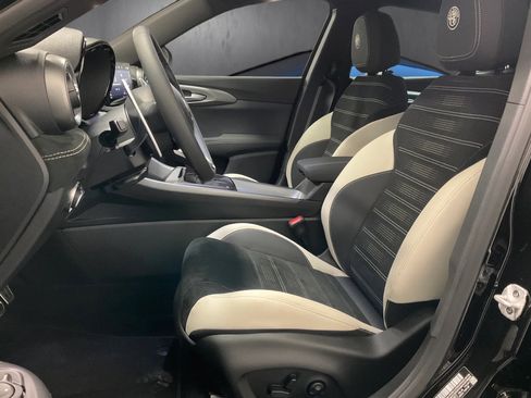 New 2026 Alfa Romeo Tonale AWD/4WD image 3