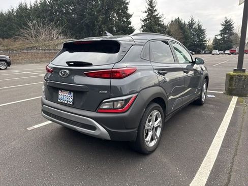 Certified 2023 Hyundai Kona SEL w/ Convenience Package image 3