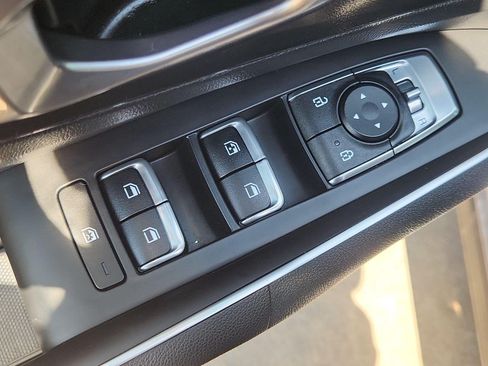 Used 2022 Kia Sorento LX AWD/4WD image 21
