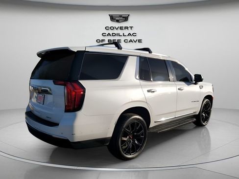 Used 2021 GMC Yukon SLT w/ SLT Premium Package image 9