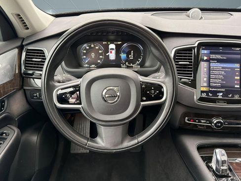 Used 2018 Volvo XC90 T8 Momentum w/ Convenience Package image 24