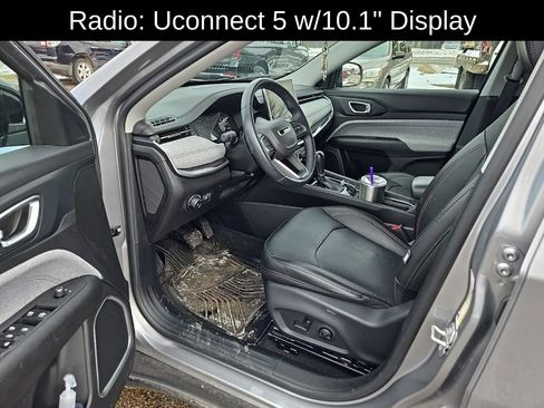 Used 2022 Jeep Compass Latitude image 8