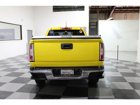 Used 2020 GMC Canyon W/T w/ Convenience Package image 5