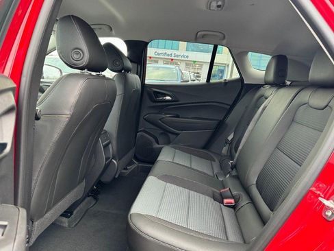 New 2026 Chevrolet Trax LT w/ Driver Confidence Package image 7